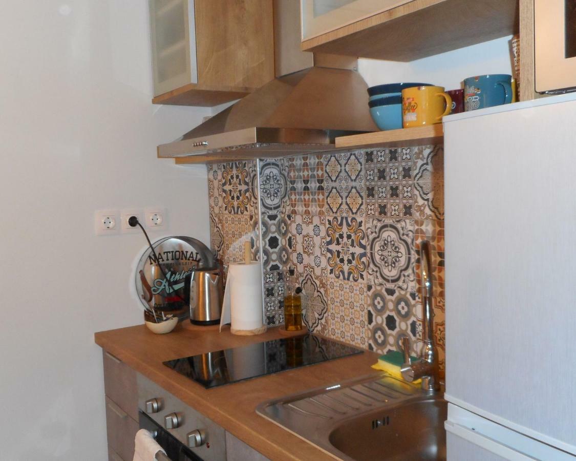 Elegant And Comfortable Apartment In The City Center Ермополи Екстериор снимка