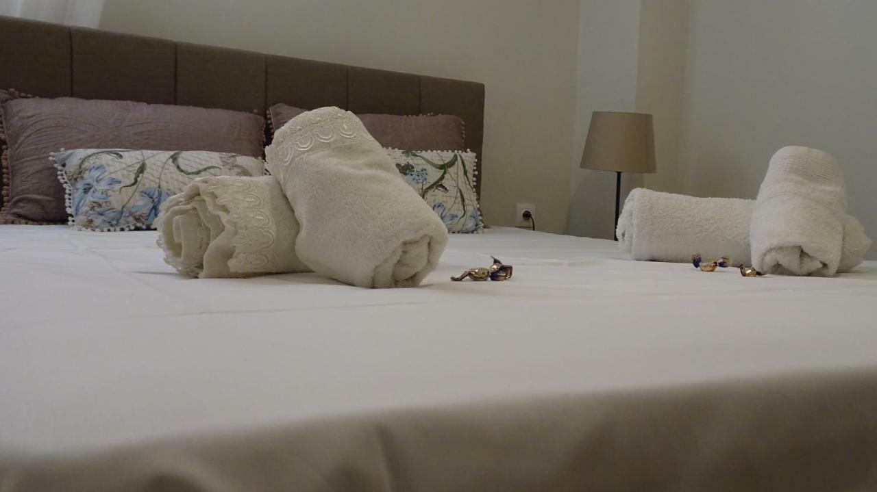 Elegant And Comfortable Apartment In The City Center Ермополи Екстериор снимка